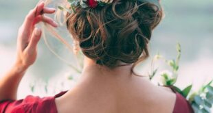 38 Gorgeous Wedding Hairstyles With Fresh Flowers