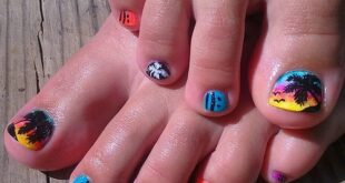 50 Cute Toe Nail Designs to Flaunt Pretty Nails