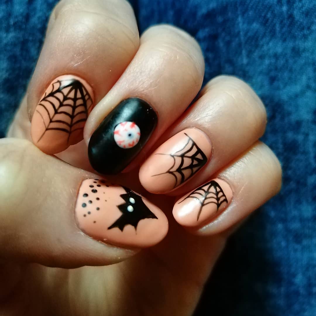 Awesome Spider Web Bat Design Cute Nails