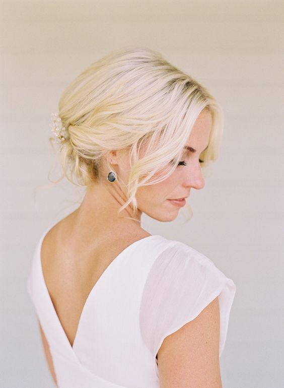 12 Short Wedding Hairstyles for Brides { Pretty short wedding hair ideas }
