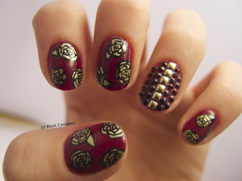 Flower design Maroon and Gold Nail