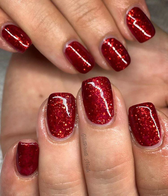 16-Festive-Nail-Art-Ideas-To-Copy-red-glitter-nails