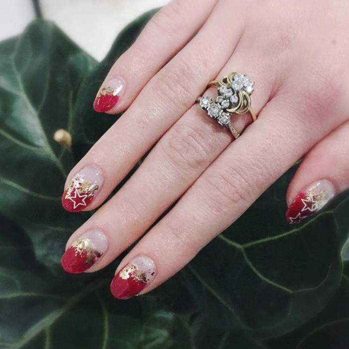 16-Festive-Nail-Art-Ideas-To-Copy-clear-nails