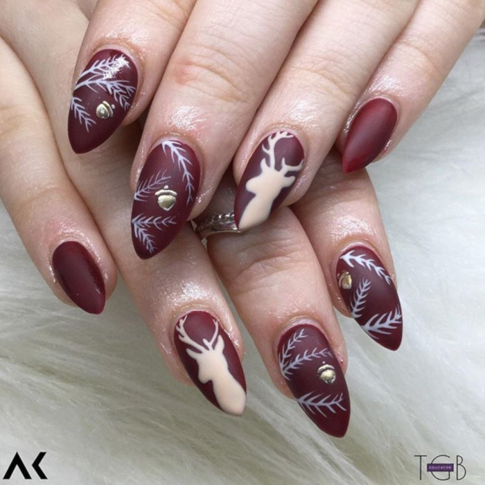 16-Festive-Nail-Art-Ideas-To-Copy-burgundy-nails