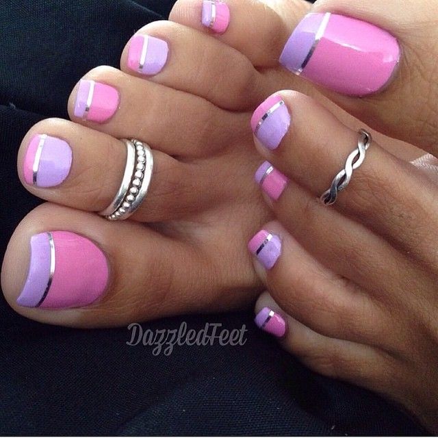 French Tip Toe Nail Design