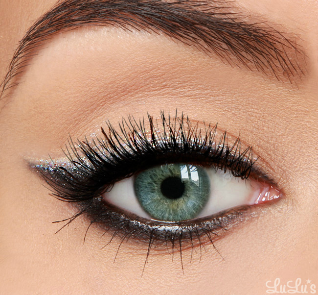 New Year's Cat Eye Tutorial