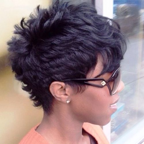 Chopped Layered Short Hairstyle for Black Women