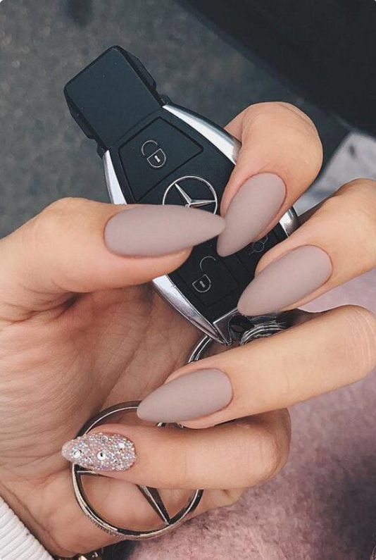 taupe nails are a chic fall take on traditional neutrals, not boring yet delicate and sophisticated