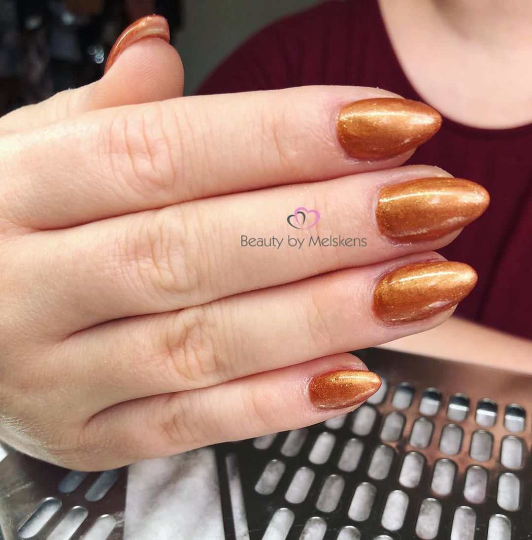 brown nails for fall