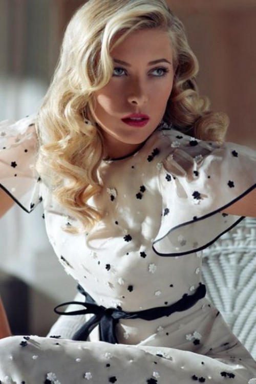 vintage curls and waves are chic and stylish and will complete any vintage look you have