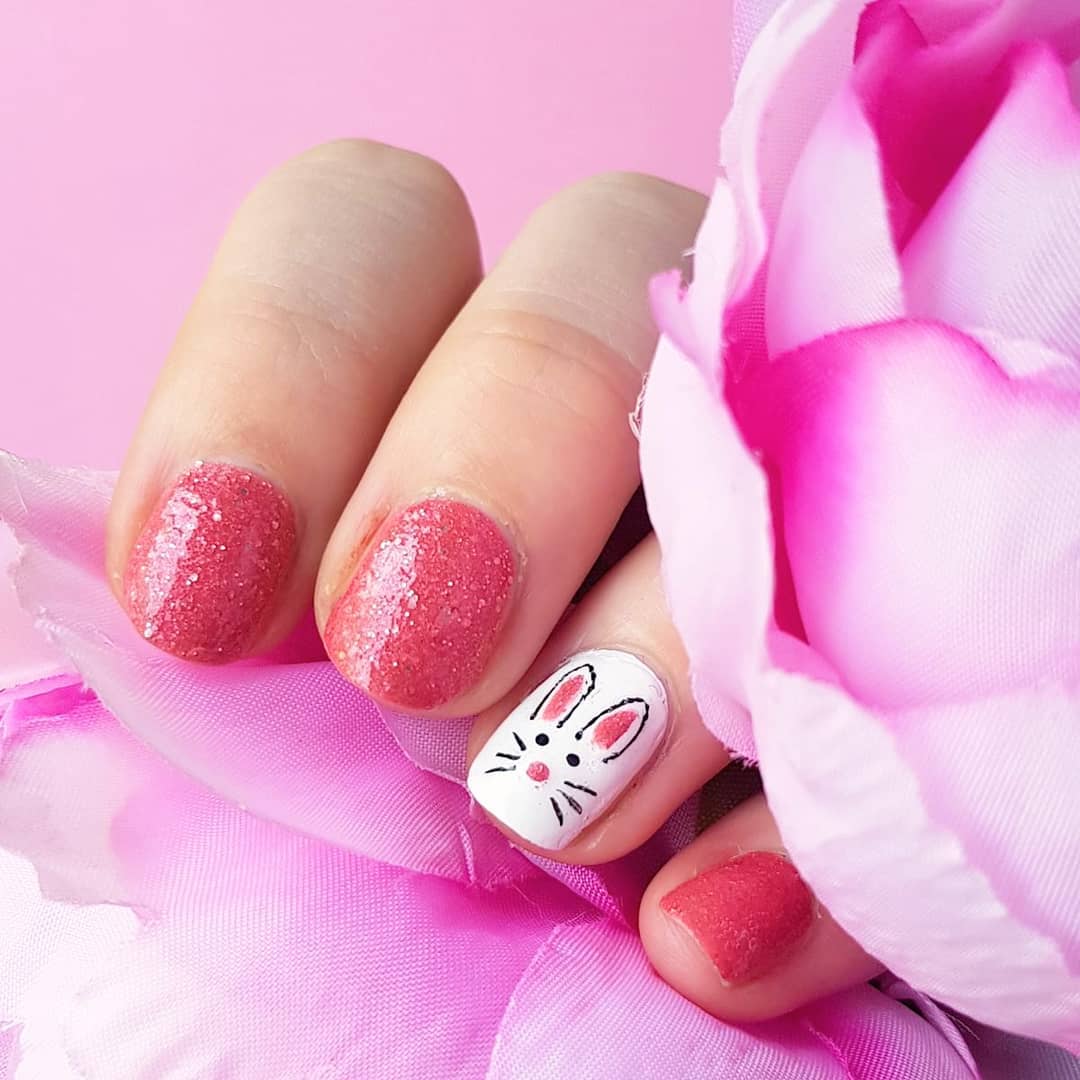 DIY Last Minute Pink Nails with Exceptional Bunny Design Nail Art
