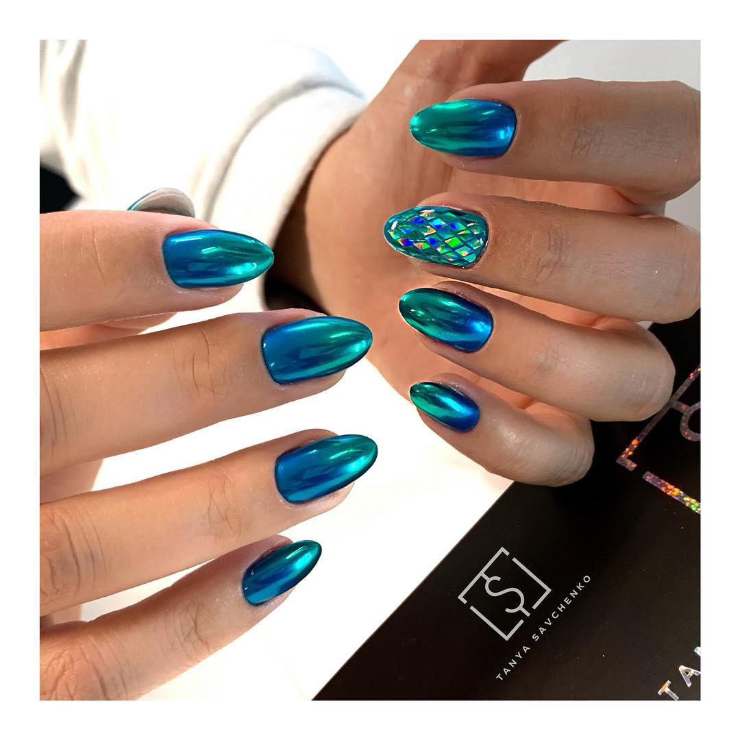 Incredible Blue and Green Unique Nails for Party