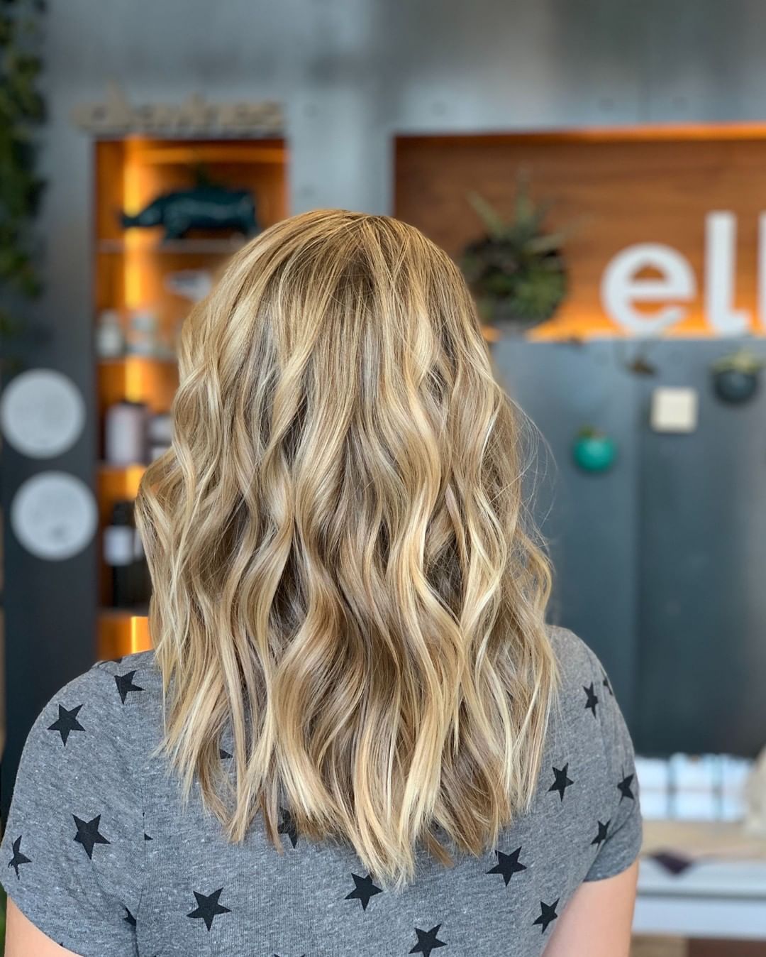 back view of balayage hairstyles