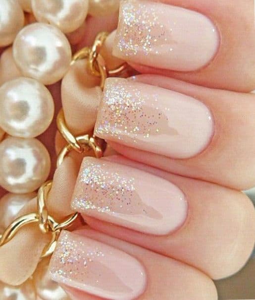 soft pink Bridal Nail Design idea