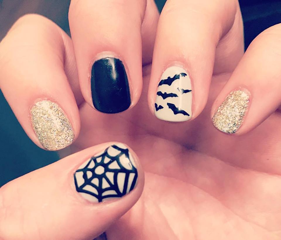 Amazing Magpie Glitter Spider Web Nail Art for Halloween