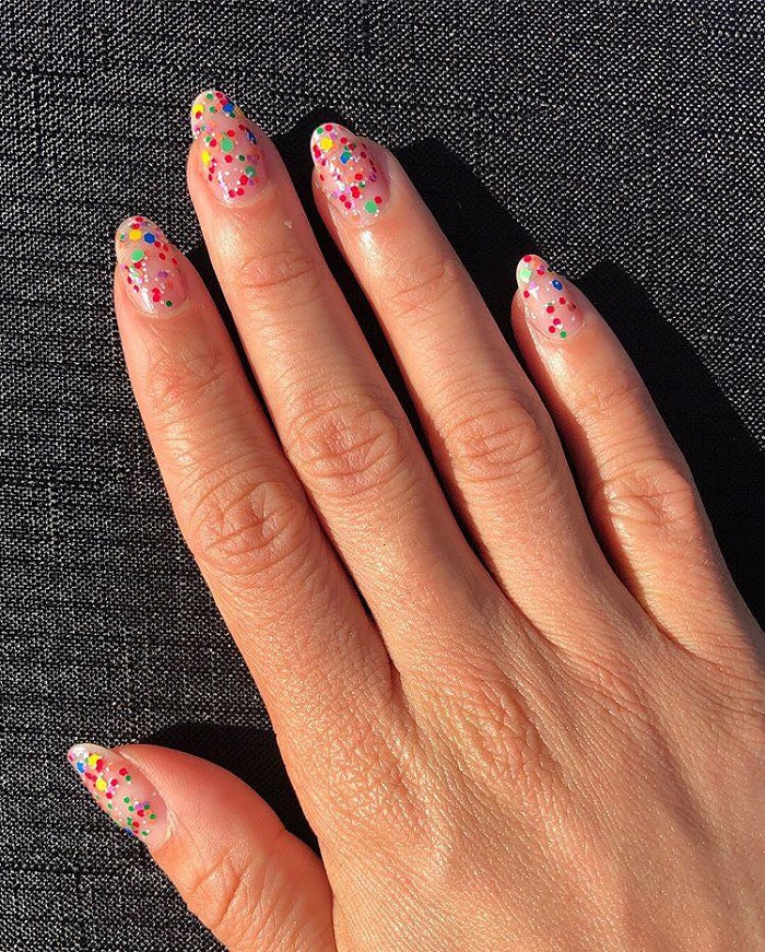Cute Summer Nail Art to Swoon Over sparkling nails