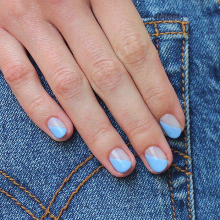 Easy-Nail-Designs-For-Lazy-Girls clear and blue nails