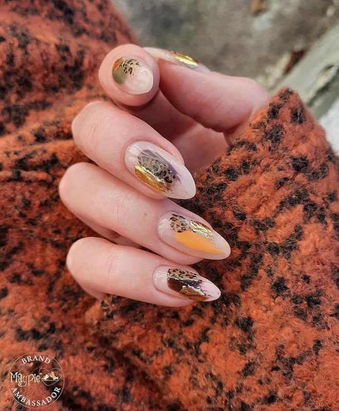 fall nail designs that match the fall aesthetic