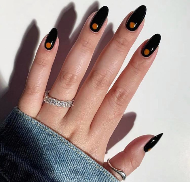 fall nail designs that match the fall aesthetic