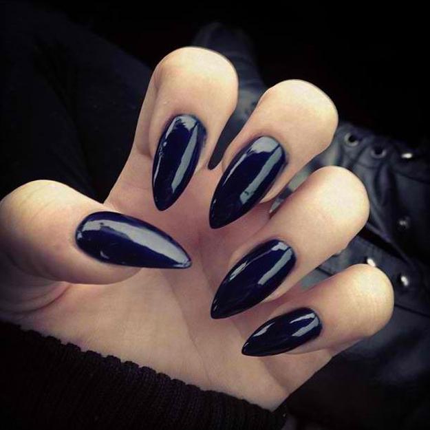 Pointy glossy black nails