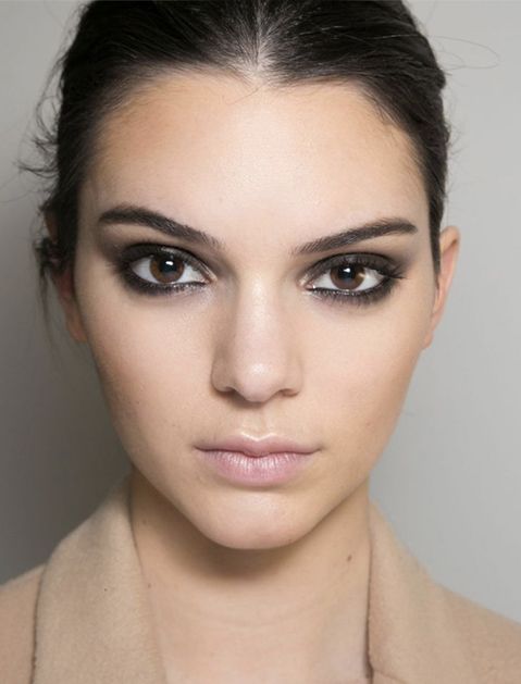 How to Pull Off Smudged Eyeliner