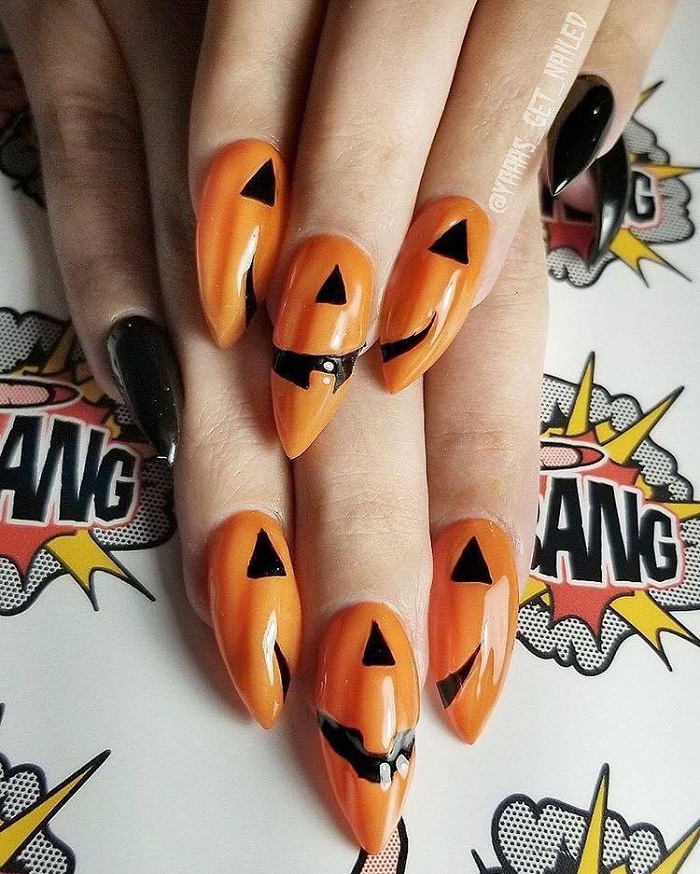Insane-Halloween-Nail-Art-That-Will-Make-You-Swoon-pumpkin nails