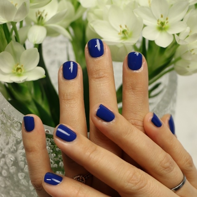 Royal blue nails