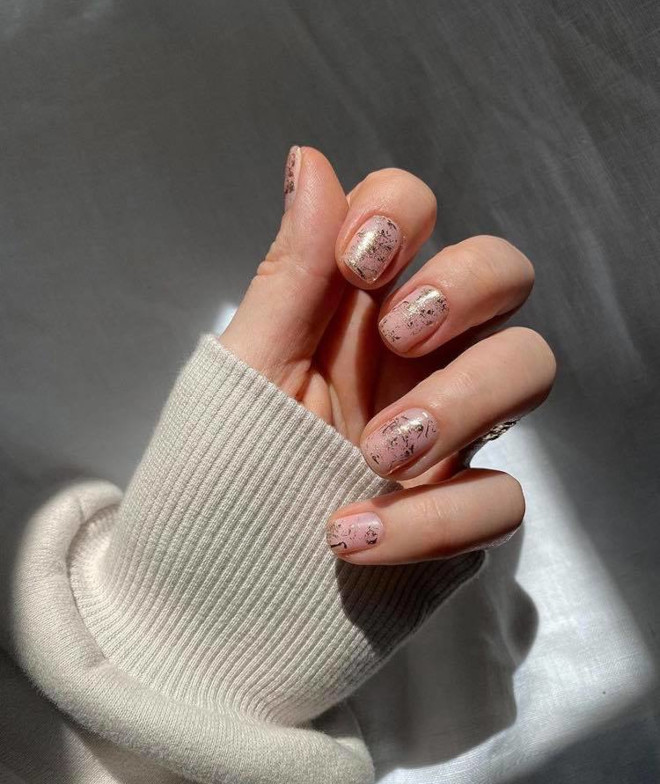 minimal barely-there nails are trending