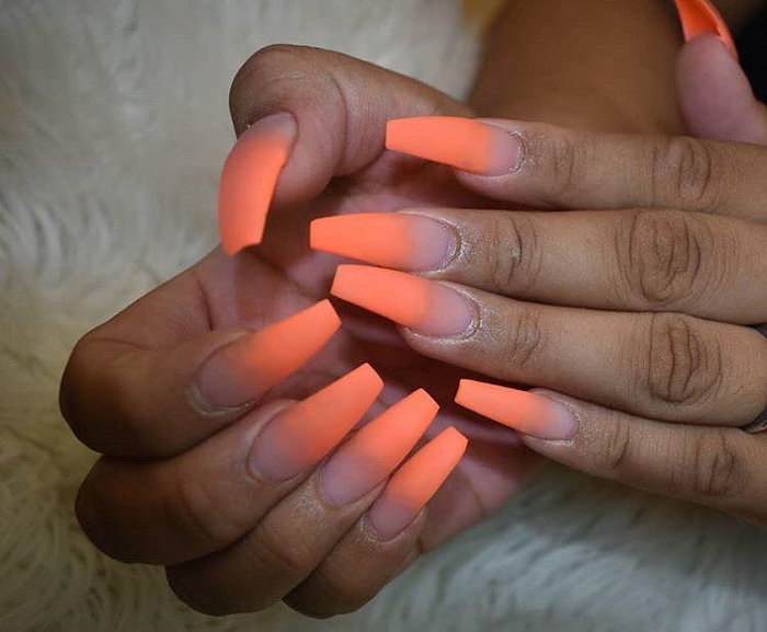 Neon-Nail-Designs-To-Finish-Off-Summer-With-Style orange matte neon