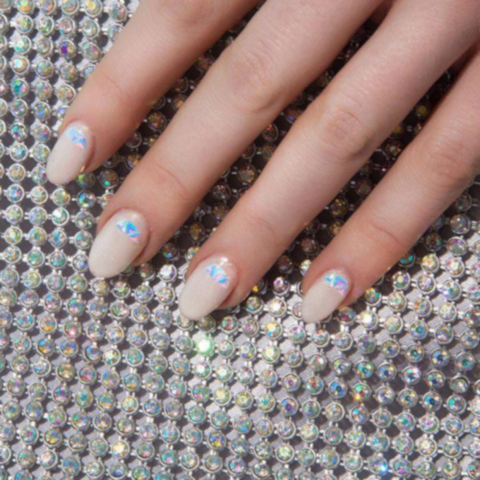 Neutral Nail Ideas That Go With Everything nude nails