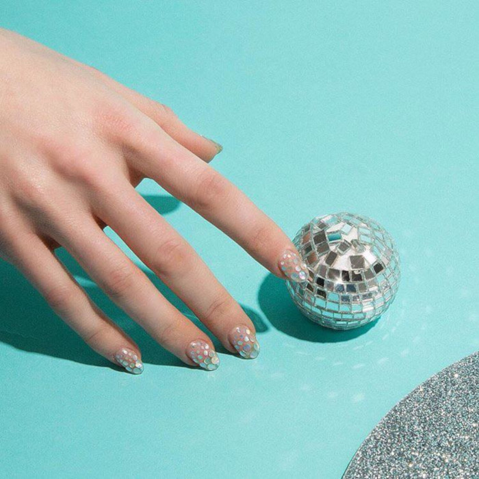 Neutral Nail Ideas That Go With Everything nude nails