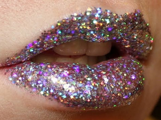 3D Glitter Lips Tutorial