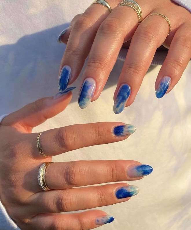 tie-dye nails are trending for fall