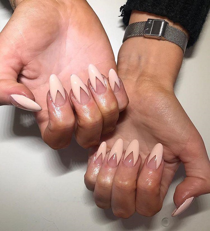 Upgrade-Your-Mani-With-These-Negative-Space-Nail-Art-Ideas-nude