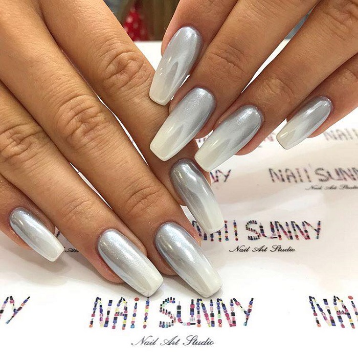 Wedding-Nail-Art-For-The-Sophisticated-Bride-chrome nails